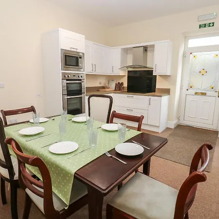 Holiday home Nenthead House